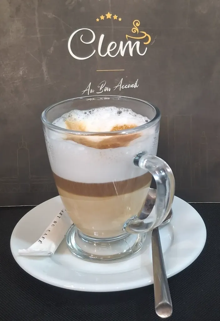 CAFFE LATTE